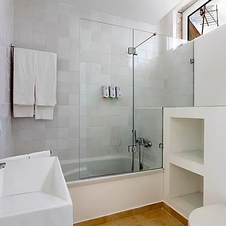 Hotel Hello Castelo 4*