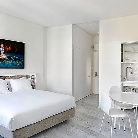 Hotel Hello Castelo Lisbon